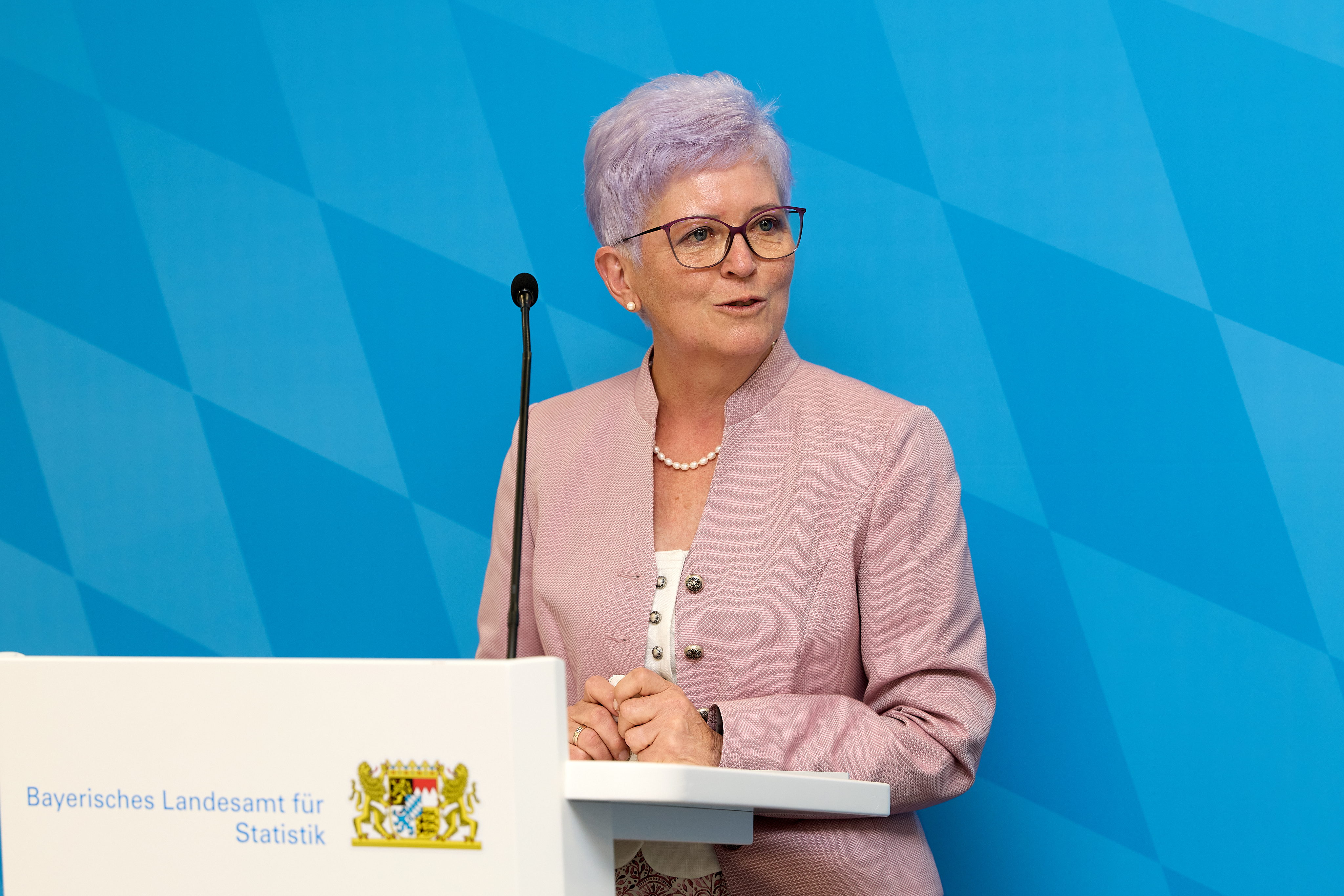Auf dem Bild wird Frau Staudhammer gezeigt Auf dem Bild wird Frau Staudhammer gezeigt